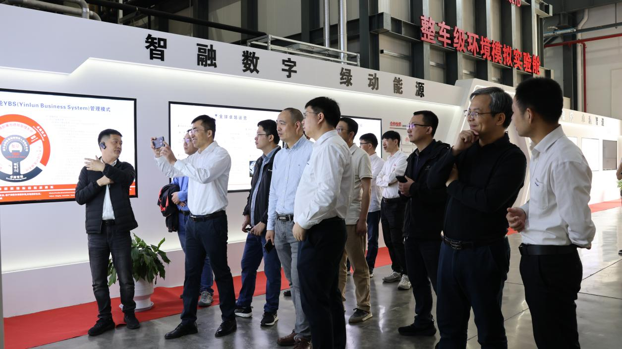 深化技术合作 共谋创新发展——柳工与10BET十博体育联合举行首届科技日活动